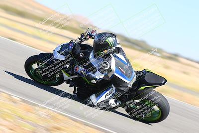 media/Oct-15-2023-TrackXperience (Sun) [[85198ff50b]]/Group 2/session 4 turn 3/